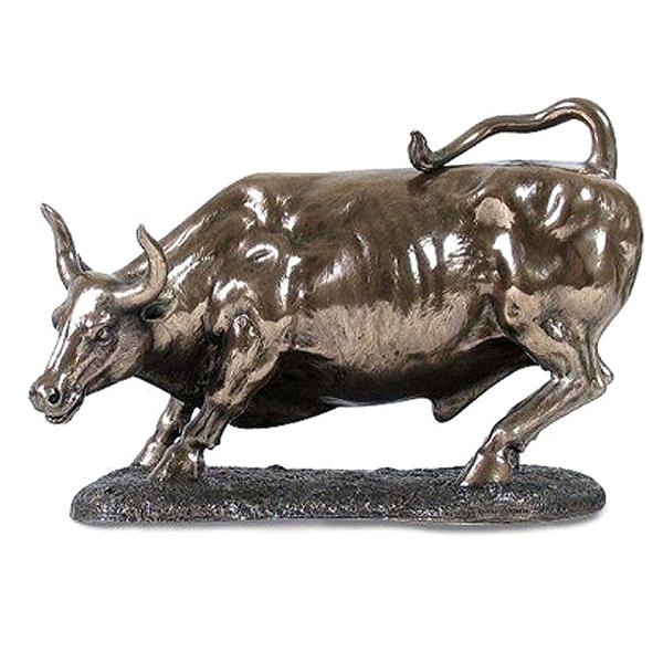 木製の雄牛の像 牡牛 ブル おうし ウォール街 チャージング・ブル（雄牛）上げ相場強気の置物 ブロンズ風