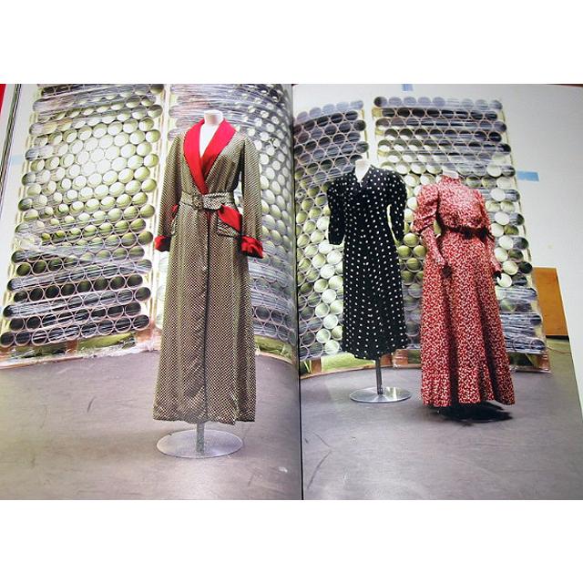ファッションデザイン洋書 クリスチャンラクロワのファッション