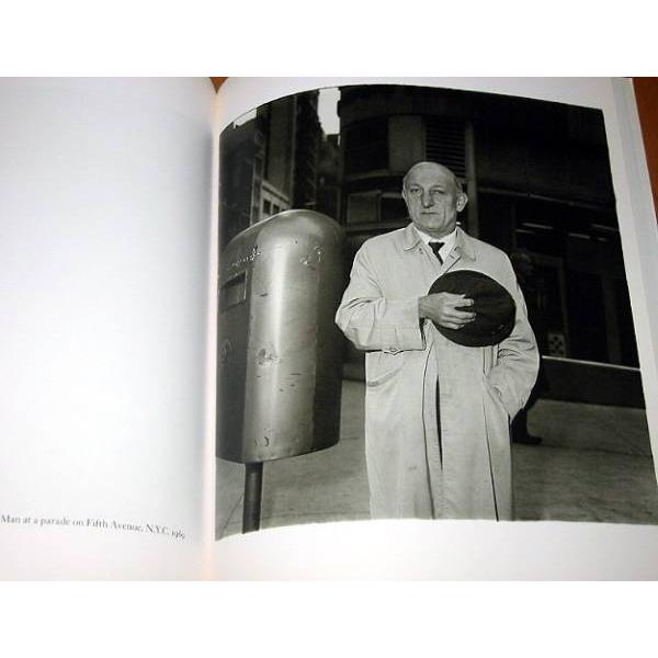洋書【ダイアン・アーバス/ Diane Arbus: An Aperture Monograph 洋書【ダイアン・アーバス/ Diane Arbus: An Aperture Monograph
