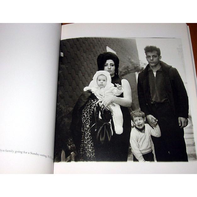 洋書【ダイアン・アーバス/ Diane Arbus: An Aperture Monograph 洋書【ダイアン・アーバス/ Diane Arbus: An Aperture Monograph