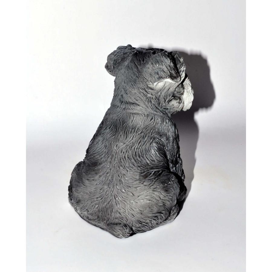 リアルなミニチュア・シュナウザー彫像 リアルな毛のテクスチャー