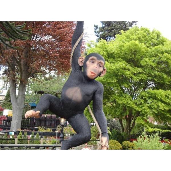 ハンギング ジャングル モンキー ぶら下がるお猿さん彫像 リアル