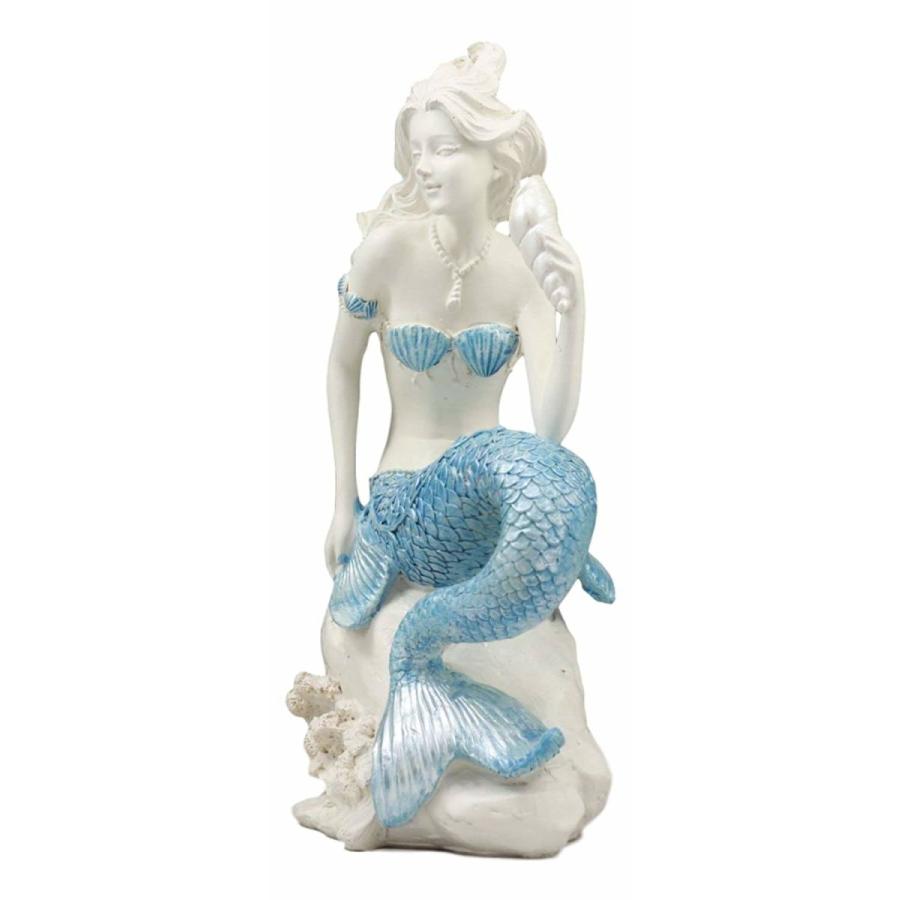 巻貝を持った青い尾ヒレの大洋の女神（人魚）マーメイド 海洋