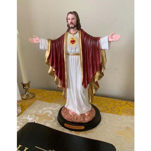 聖なるイエス・キリスト彫像 高さ 約30cm/ カトリック教会