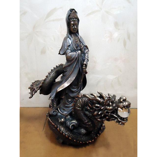 神龍と観音菩薩の瑠璃ガラス彫刻　写真18ページの神龍様セットなら22800円 双龍 龍頭観音 騎龍観音 高さ23cm × 幅16cm × 奥行9cm 4本爪
