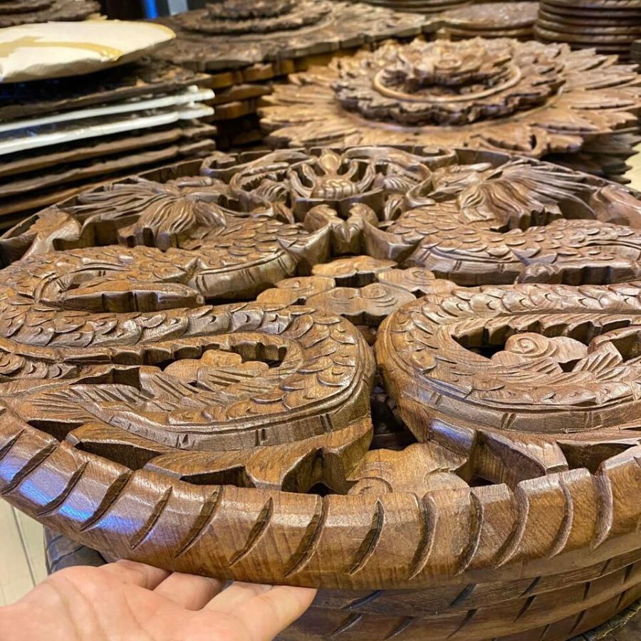 セール！即納！中華風ダブルドラゴン双竜チーク材彫刻吊り下げ式壁掛け