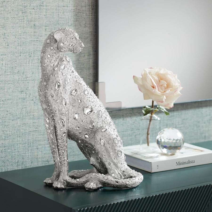 シルバーのレオパードフィギュア