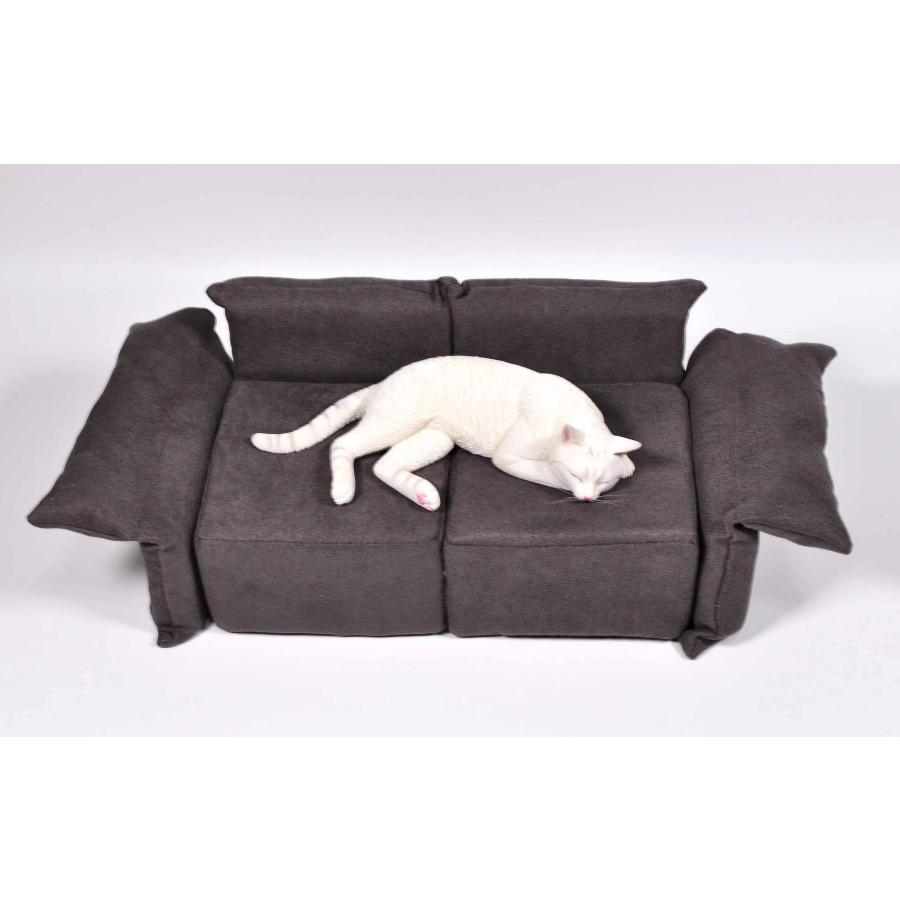 1/6 サイズ ソファーの上で眠る白猫 リアルフィギュア 猫動物置物 動物彫像 ネコ好きプレゼント輸入品JXK-142B |  | 02