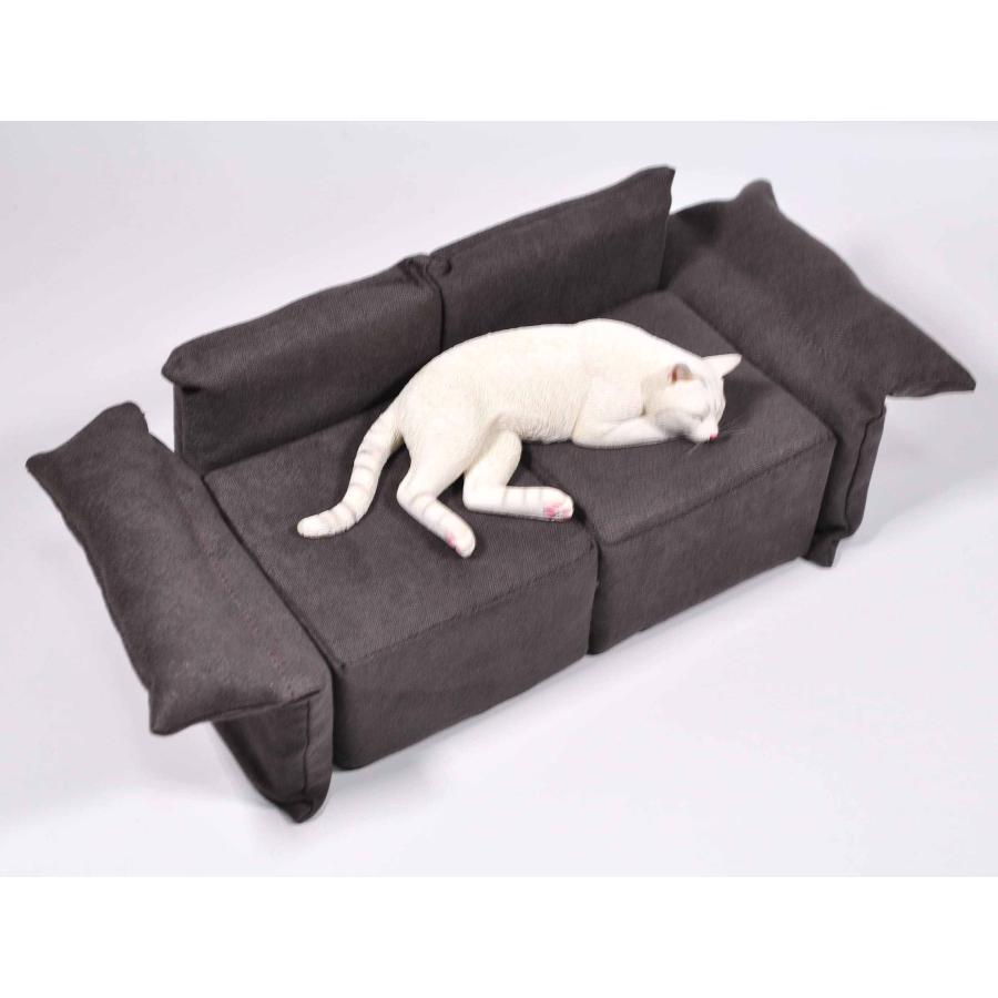 1/6 サイズ ソファーの上で眠る白猫 リアルフィギュア 猫動物置物 動物彫像 ネコ好きプレゼント輸入品JXK-142B |  | 04