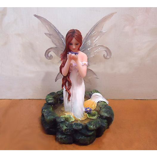 水の中に佇む、白い妖精 フェアリー彫像 オーナメント彫刻/ 書斎 コレクション 誕生日プレゼント 贈り物（輸入品）