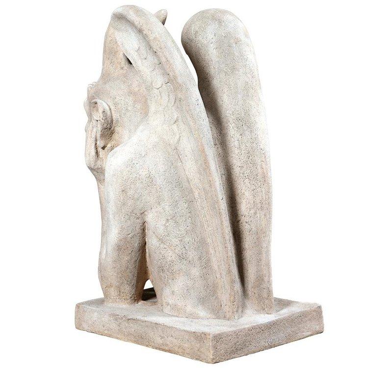パリ ノートルダム教会寺院のガーゴイル像彫像 装飾的置物 中世 パリ ノートルダム教会寺院のガーゴイル像彫像 装飾的置物 中世