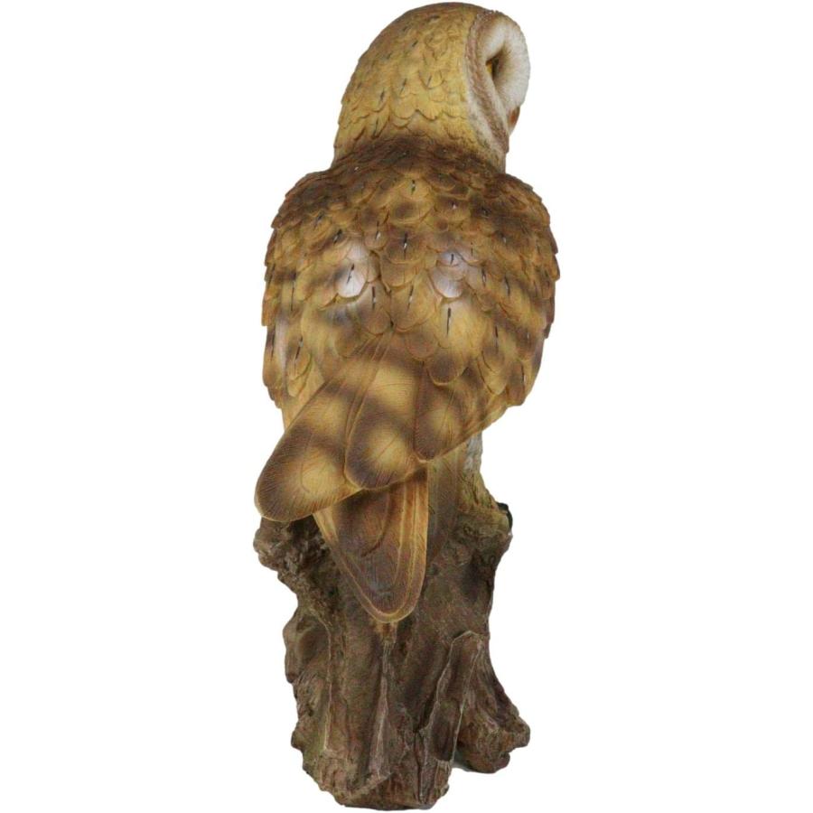 リアルな自然野生生物 木の切り株にとまるメンフクロウ彫像 ガラスの目