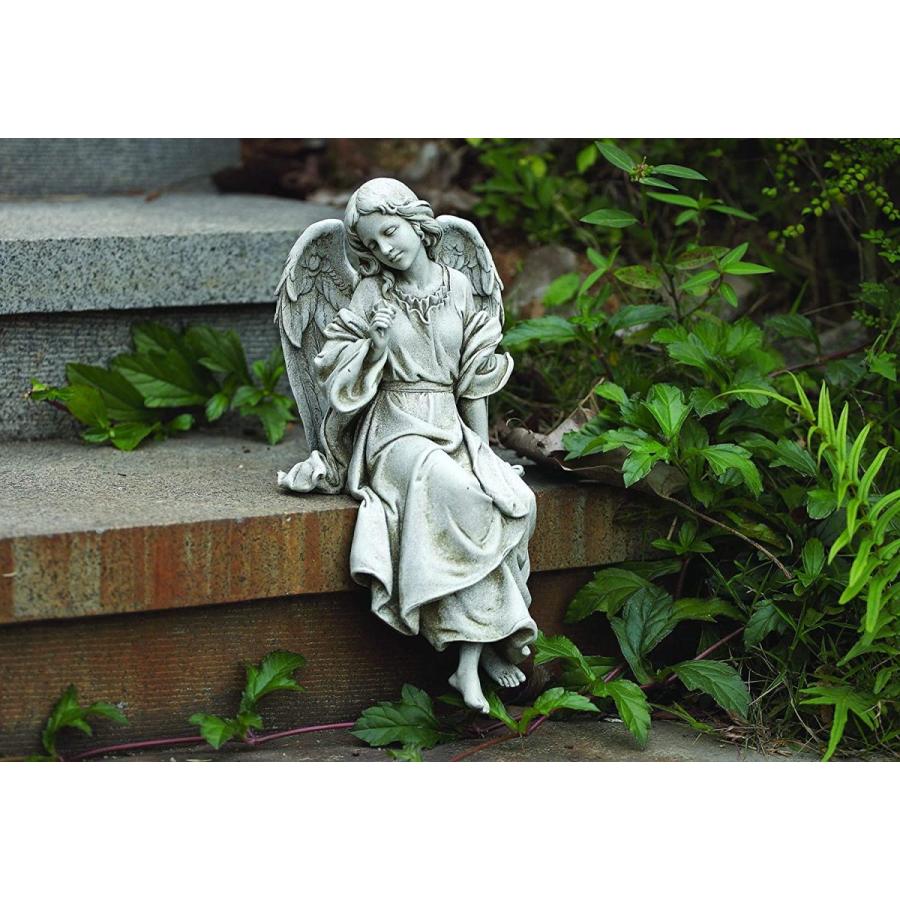 座って顔を左に向けて、見下ろしている天使 高さ 約30cm 彫像 彫刻