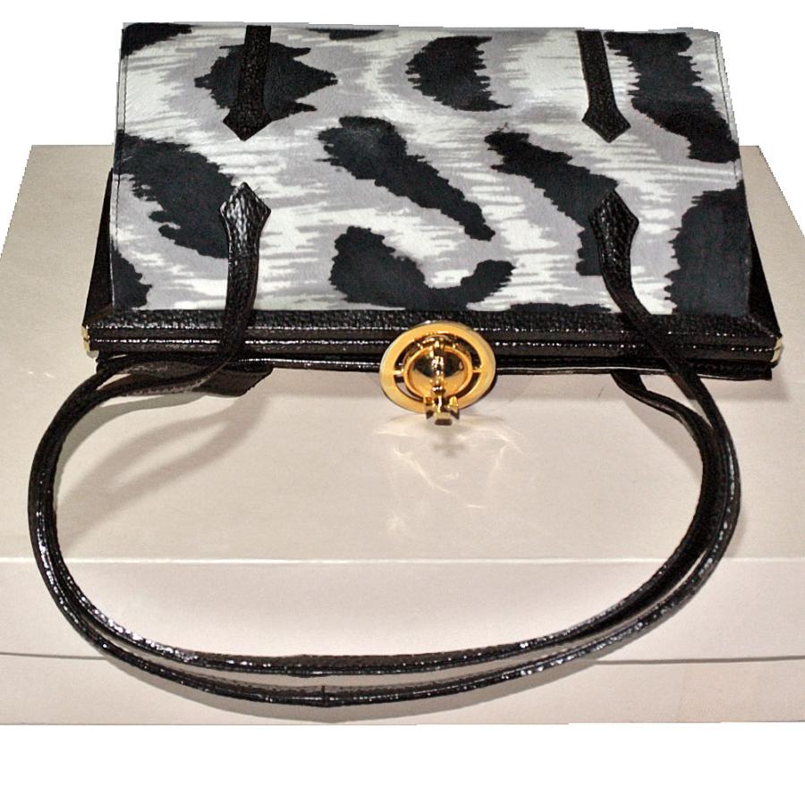 Vivienne Westwood（ヴィヴィアンウエストウッド） Vivienne Westwood