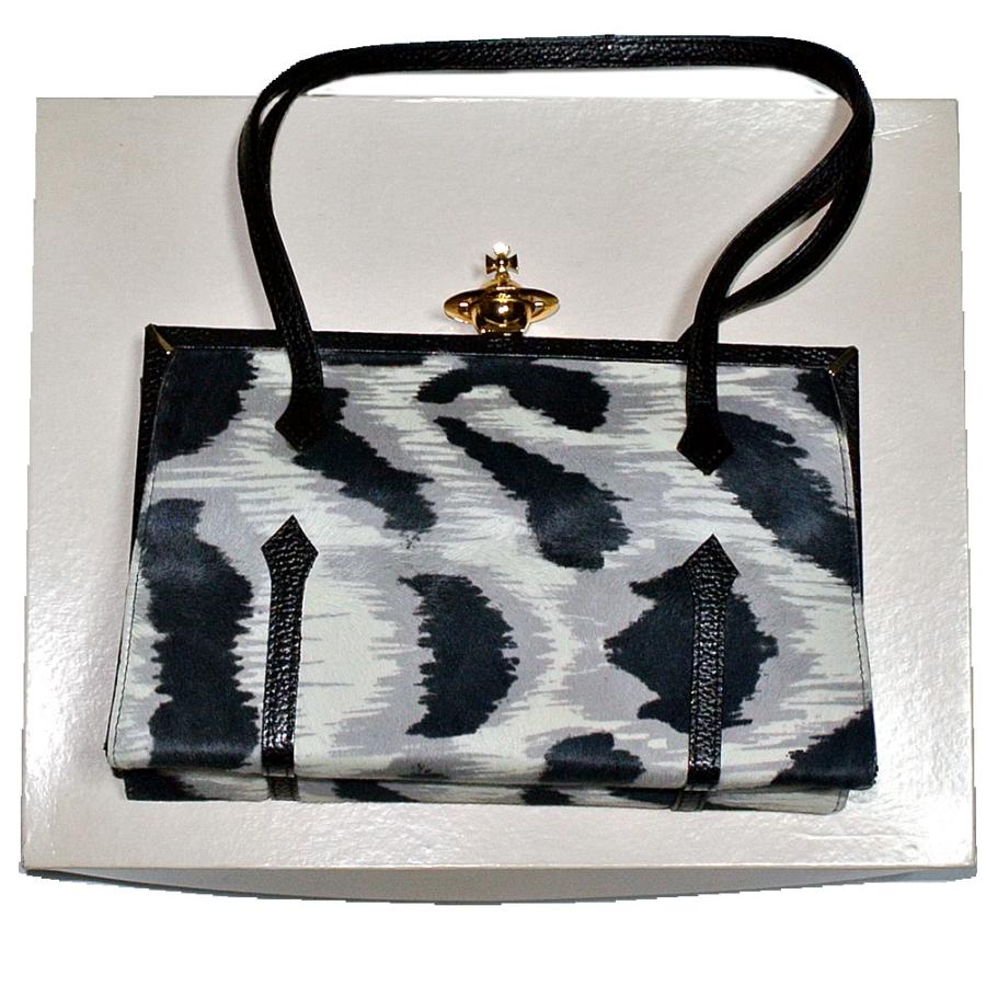 Vivienne Westwood（ヴィヴィアンウエストウッド） Vivienne Westwood