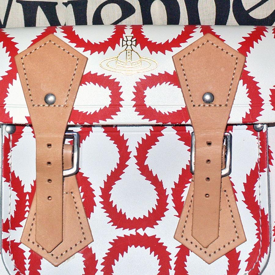 Vivienne Westwood（ヴィヴィアンウエストウッド） × The Cambridge