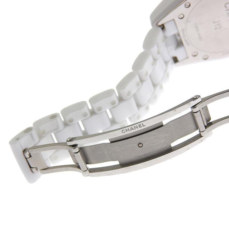 シャネル CHANEL J12 レディース クォーツ 腕時計 セラミック 8Pダイヤモンド ホワイトシェル文字盤 H2422 中古 新入荷 CH0790 J12 シャネル CHANEL レディース クォーツ 腕時計 セラミック 8P