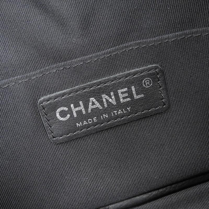 シャネル CHANEL シェブロン Vステッチ フリンジ チェーンショルダー ショルダーバッグ レザー ブラック A57617 25番台 中古 新入荷 CH1011 V Stitch シャネル CHANEL シェブロン Vステッチ フリンジ チェーン