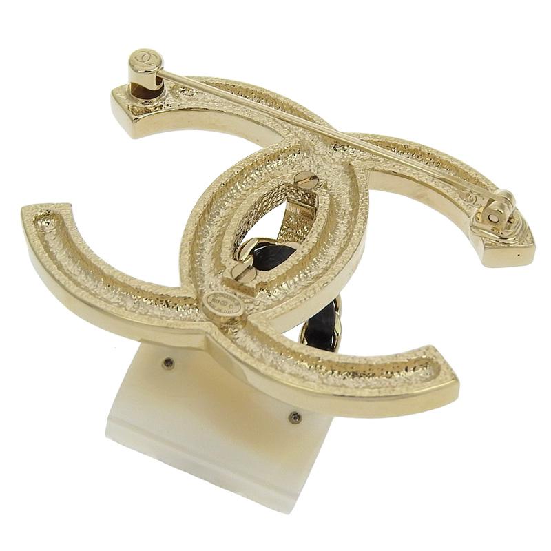 CHANEL（シャネル） バッグモチーフ ブローチ ココマーク 鞄 ライン