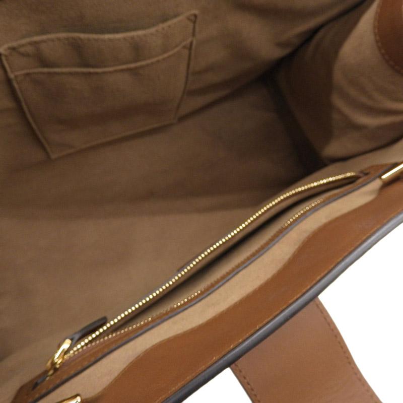 グッチ GUCCI GGスプリーム GGミディアム ショルダーバッグ レザー ベージュ ブラウン 479197 中古 新入荷 GU0555 GG グッチ GUCCI GGスプリーム GGミディアム ショルダーバッグ レザー