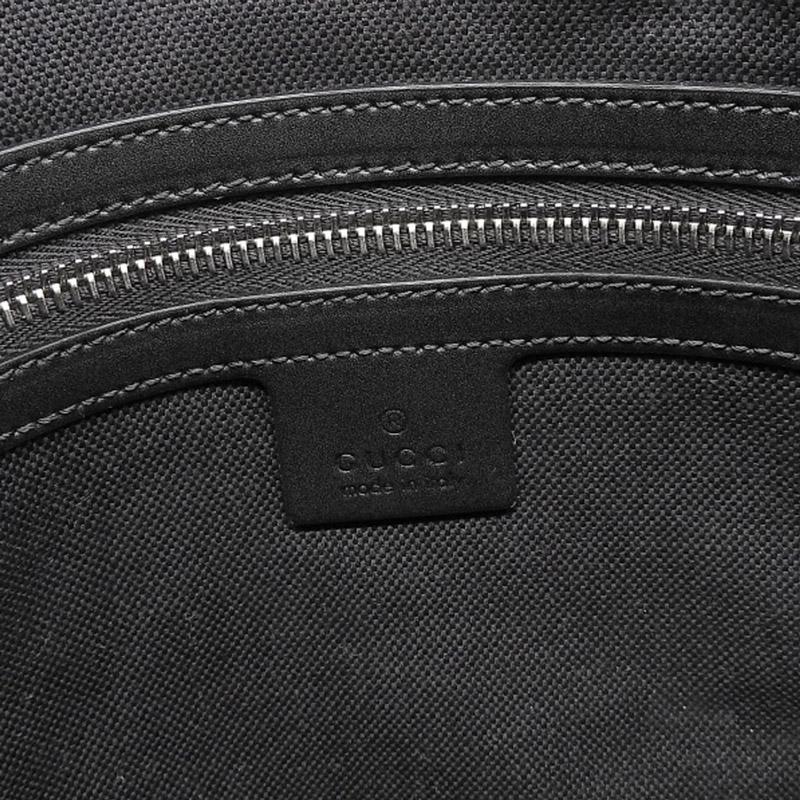 GUCCI（グッチ） ショルダーバッグ メッセンジャーバッグ GGスプリーム