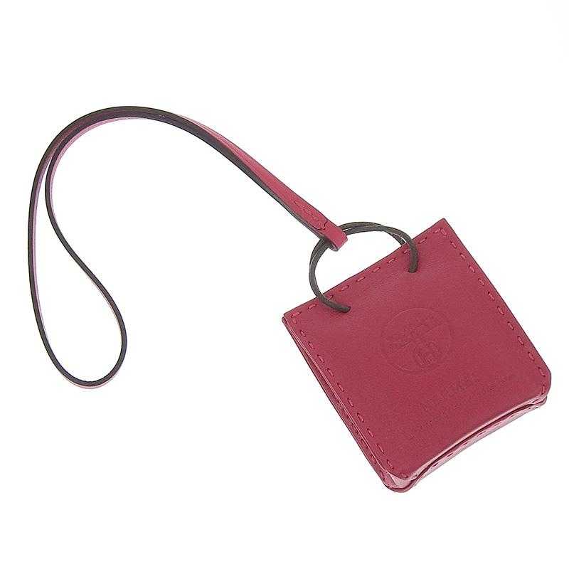 HERMES チャーム　サックオランジュ　ピンク　ボックス付き HERMES（エルメス） サックオランジュ バッグチャーム レザー ピンク