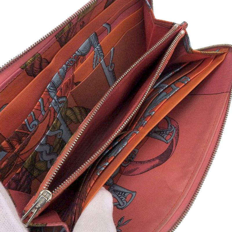 エルメス HERMES アザップロングシルクイン ラウンドファスナー長財布 レザー ピンク T刻印 2015年 中古 新入荷 HE0829 Azap エルメス HERMES アザップロングシルクイン ラウンドファスナー長