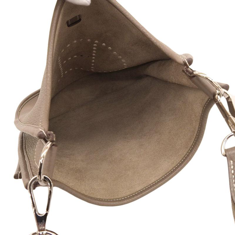エルメス HERMES エヴリン3PM ショルダーバッグ トリヨンクレマンス エトゥープ □R刻印 2014年 SV金具 中古 新入荷 HE0854 エヴリン エルメス HERMES エヴリン3PM ショルダーバッグ トリヨン