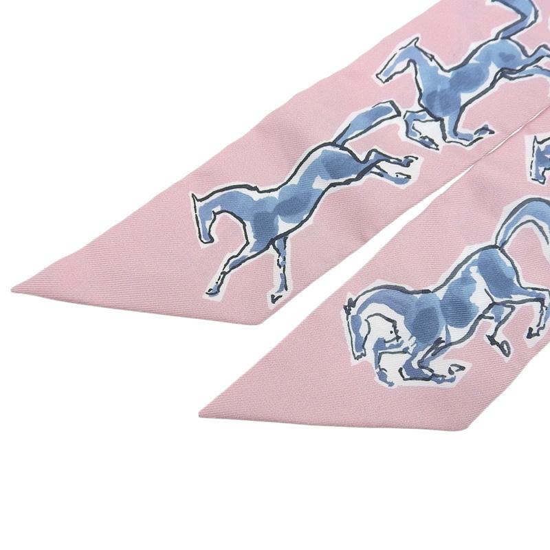 ⭐️美品⭐️ エルメス ツイリー 自由の馬 スカーフ ピンク シルク HERMES（エルメス） ツイリー スカーフ シルク ピンク 馬 中古 新入荷