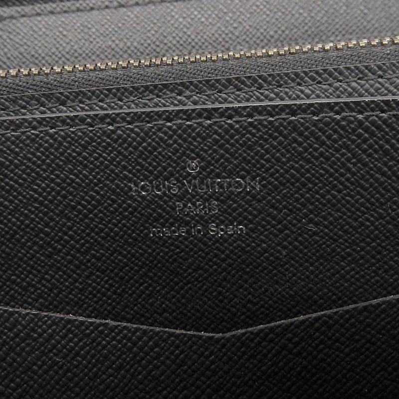 LOUIS VUITTON（ルイ・ヴィトン） モノグラム・エクリプス ジッピーXL