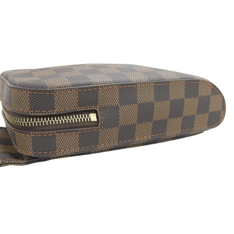 美品⭐︎Louis Vuitton ダミエ ボディバッグ VUITTONダミエボディバック美品｜Yahoo!フリマ（旧PayPayフリマ）