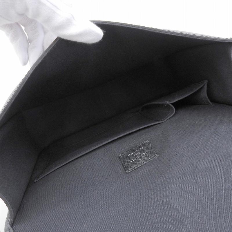 アンドレイ ルイヴィトン LOUIS VUITTON タイガ ショルダーバッグ 斜め