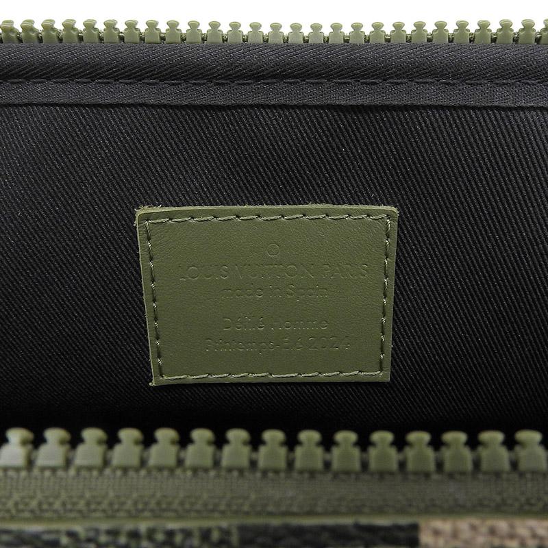 LOUIS VUITTON（ルイ・ヴィトン） ダモフラージュ クエスト