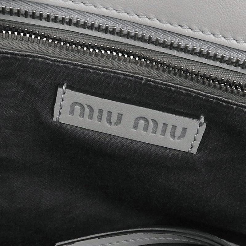 miu ミュウミュウ MIUMIU トートバッグ ロゴモチーフ レザー グレー  