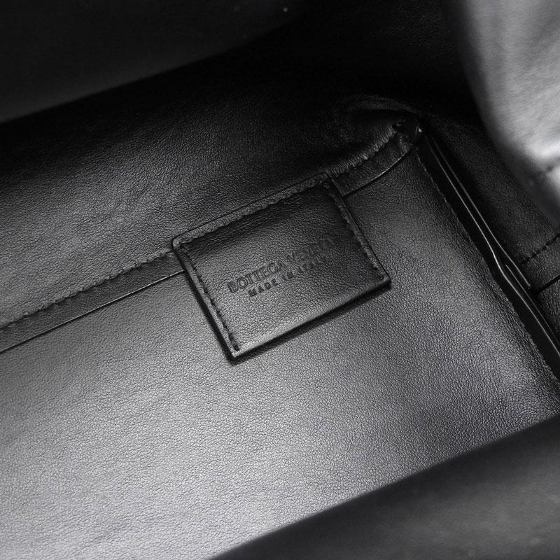 BOTTEGA VENETA ボッテガヴェネタ ポイント ミディアム 2WAYバッグ  