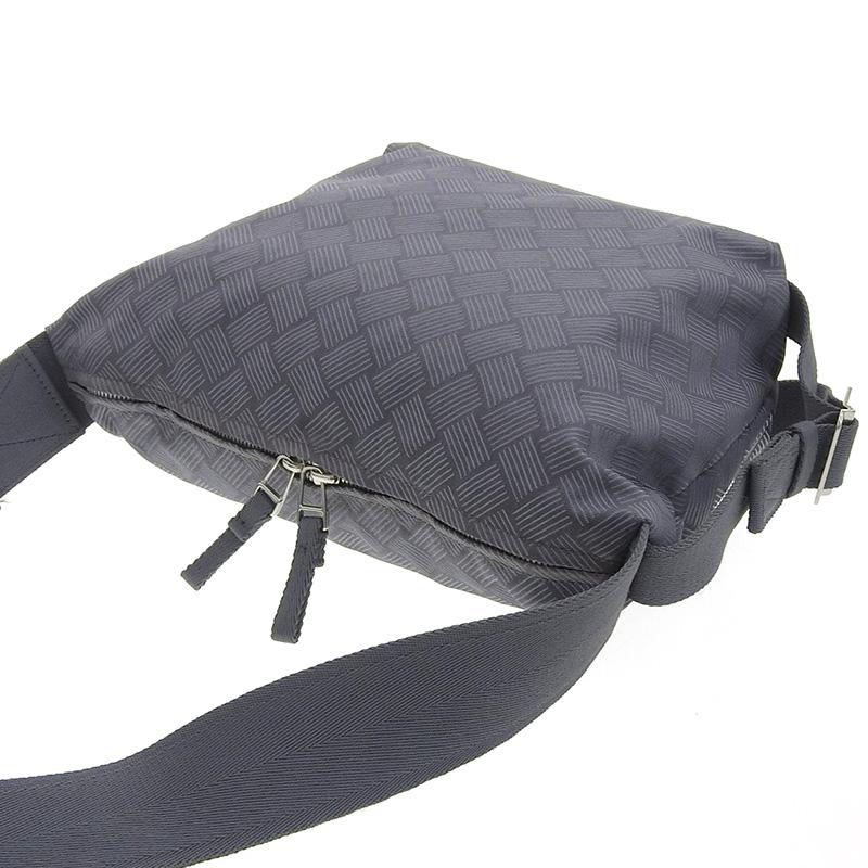BOTTEGA VENETA（ボッテガ・ヴェネタ） ボディバッグ クロスボディ
