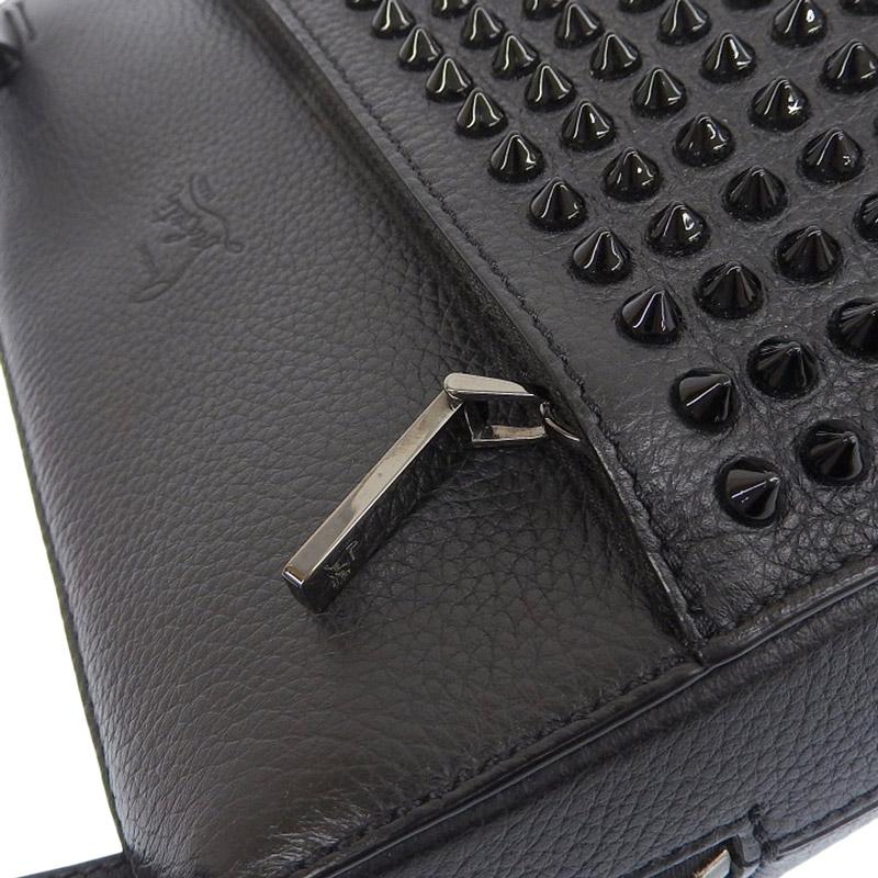 クリスチャンルブタン CHRISTIAN LOUBOUTIN ベンチレポーター ミディアム ショルダー スタッズ レザー 黒 3195034 中古 新入荷 OB1675 Benech Reporter クリスチャンルブタン CHRISTIAN LOUBOUTIN ベンチ