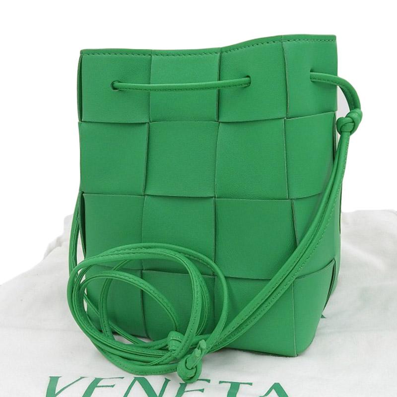 BOTTEGA VENETA（ボッテガ・ヴェネタ） イントレチャート スモール 