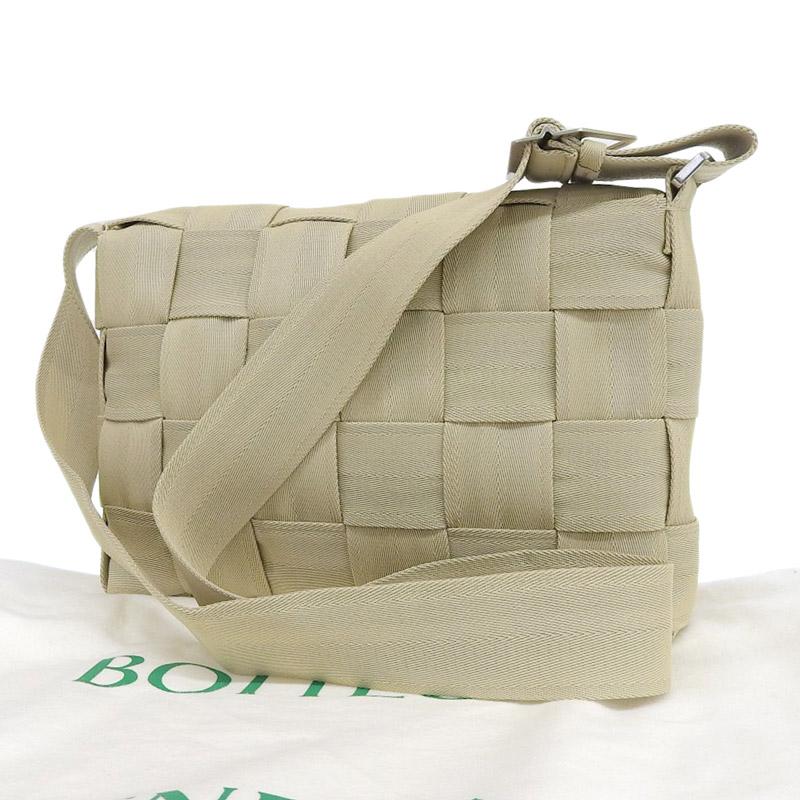 BOTTEGA VENETA（ボッテガ・ヴェネタ） ウェビングカセット ショルダー