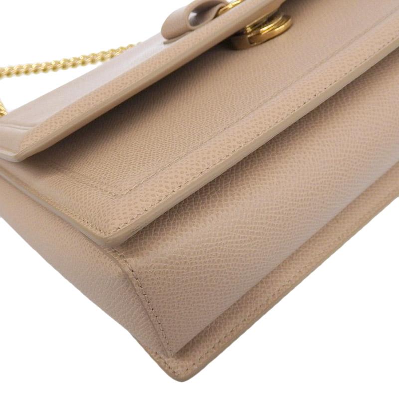 フェラガモ FERRAGAMO ヴァラ ショルダーバッグ チェーンショルダー レザー ピンクベージュ 中古 新入荷 OB1863 VARA（Salvatore Ferragamo） フェラガモ FERRAGAMO ヴァラ ショルダー