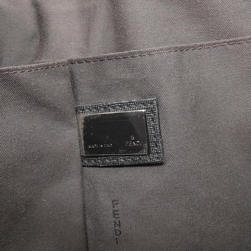 FENDI（フェンディ） ズッカ ショルダーバッグ メッセンジャーバッグ