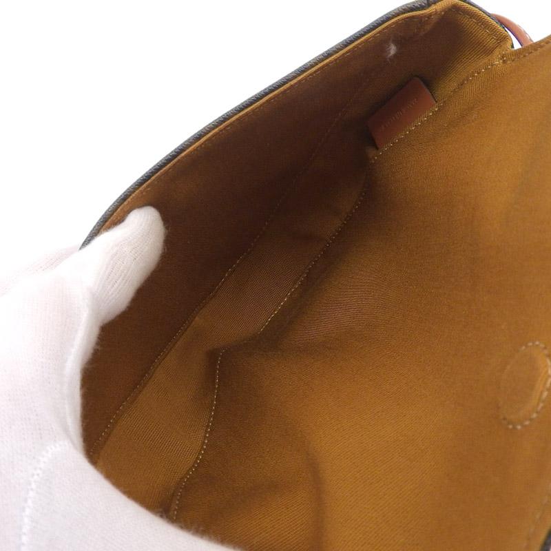 セリーヌ CELINE トライアングルバッグ ショルダーバッグ トリオンフキャンバス ブラウン タン 195902BZK.04LI 中古 新入荷 OB1982 TRIOMPHE セリーヌ CELINE トライアングルバッグ ショルダーバッグ