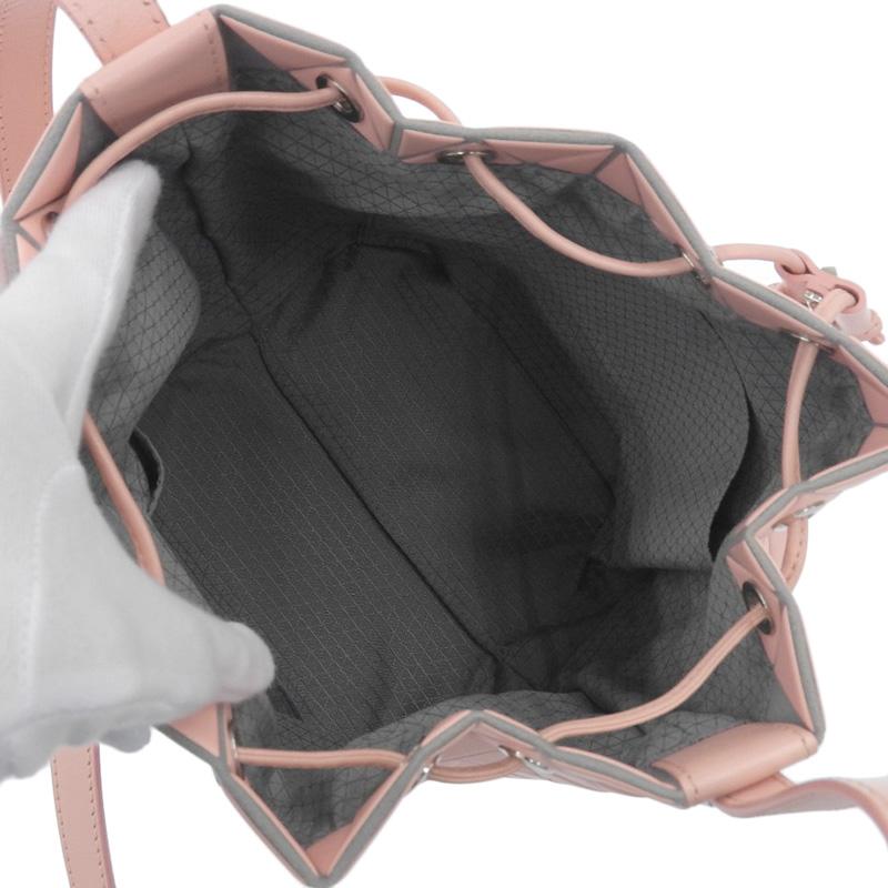 BAO BAO ISSEY MIYAKE ショルダーバッグ ピンク BAO ISSEY MIYAKE イッセイミヤケ バオバオ ショルダーバッグ レザー