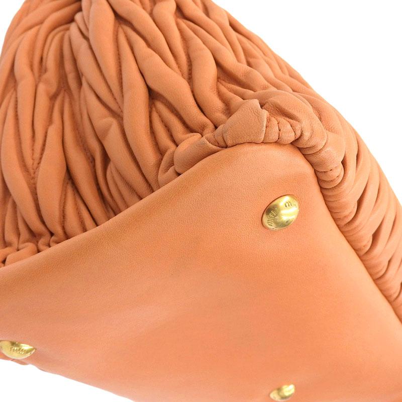 miu miu マテラッセ 2way ショルダー・ハンドバッグ（オレンジ） miu miu（ミュウミュウ） マテラッセ 2WAYバッグ ハンドバッグ