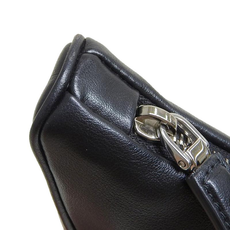 PRADA（プラダ） クラッチバッグ トライアングル セカンドバッグ