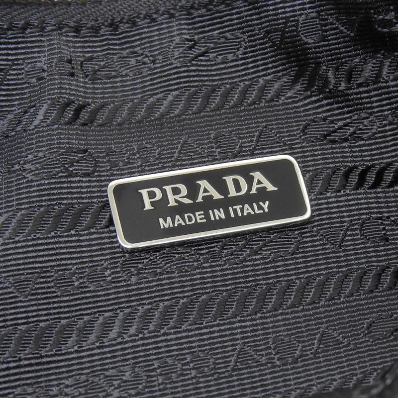 PRADA（プラダ） クラッチバッグ トライアングル セカンドバッグ