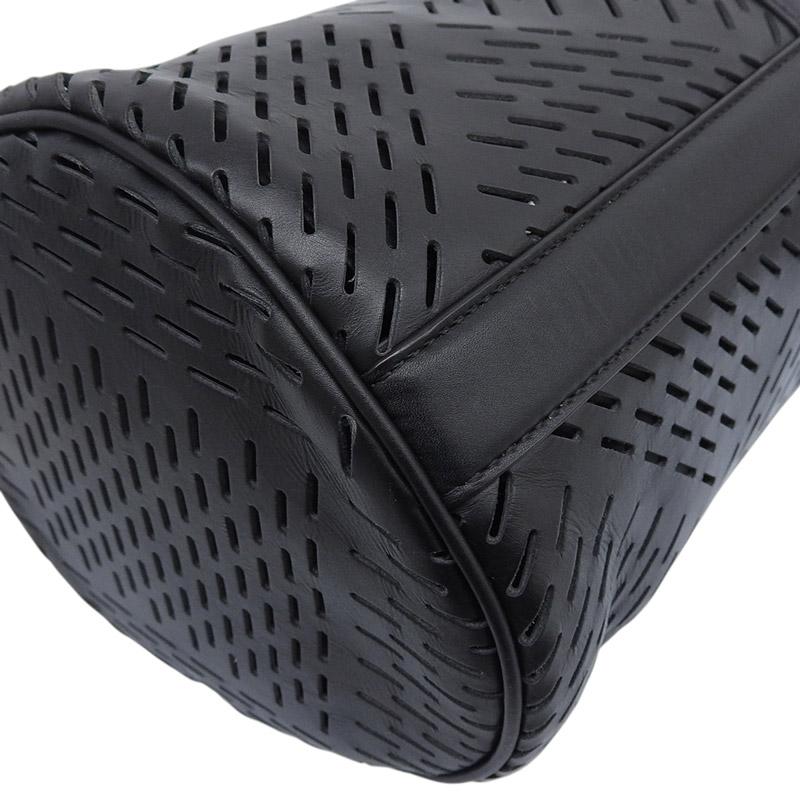 ボッテガヴェネタ BOTTEGA VENETA ショルダーバッグ バケットバッグ ドローストリング レザー ブラック 中古 新入荷 OB2579 BOTTEGA VENETA（ボッテガ・ヴェネタ） ショルダーバッグ バケット
