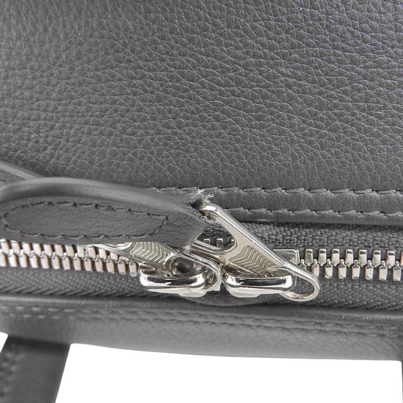 バレンシアガ BALENCIAGA トライアングルダッフルショルダーS 2WAYバッグ ハンドバッグ レザー グレー 476975 中古 新入荷 OB2742 BALENCIAGA（バレンシアガ） トライアングルダッフルショルダーS 2WAY