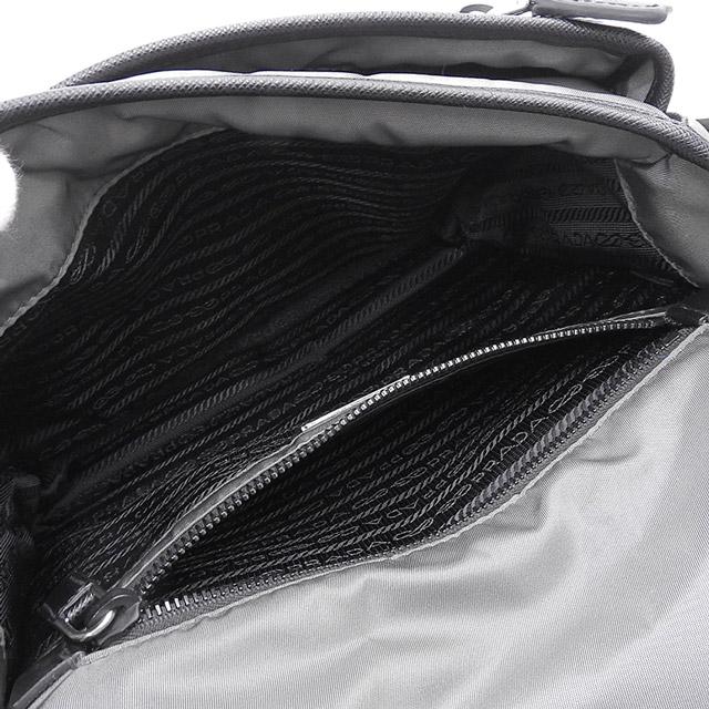 PRADA（プラダ） ショルダーバッグ 斜め掛けショルダー Re-Nylon
