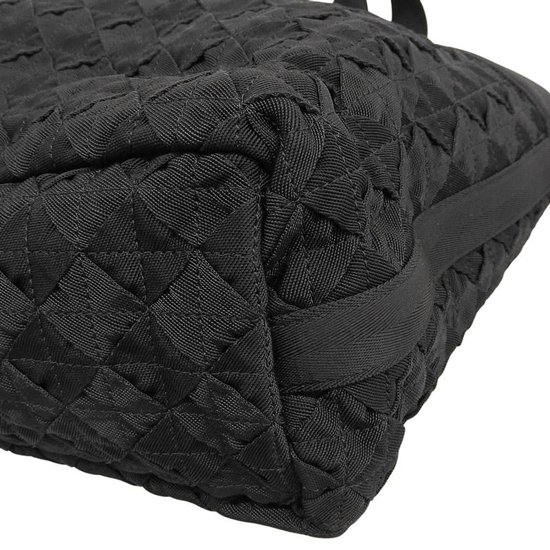 BOTTEGA VENETA（ボッテガ・ヴェネタ） イントレチャート ウェビング